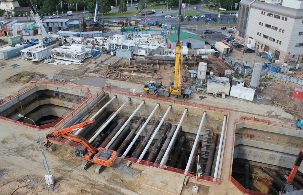 Перегонный тоннель метро, над которым работает компания Руслана Байсарова